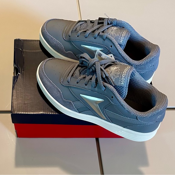 Reebok Club MEMT Sneakers in Pure Grey/Chalk/Silver Metallic - Picture 3 of 11